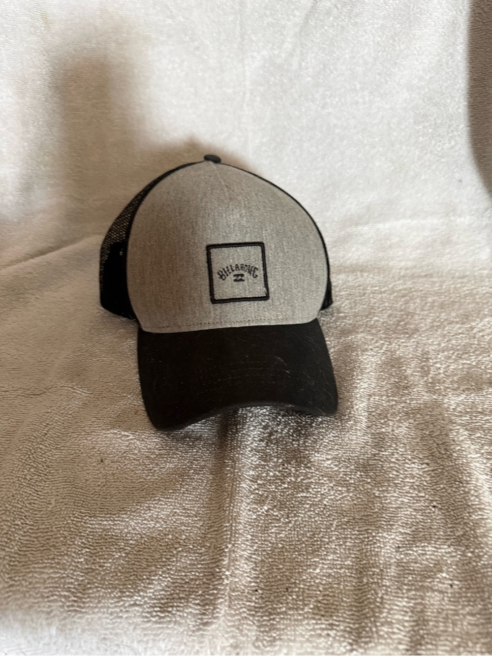 Billabong Two-Tone Grey and Black Trucker Hat